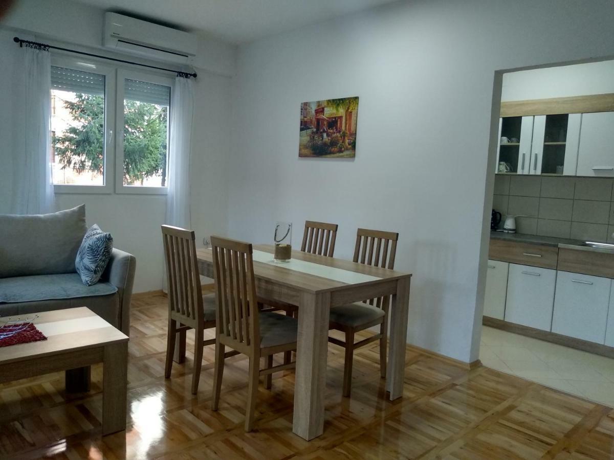 Tea Apartment Kumanovo Extérieur photo