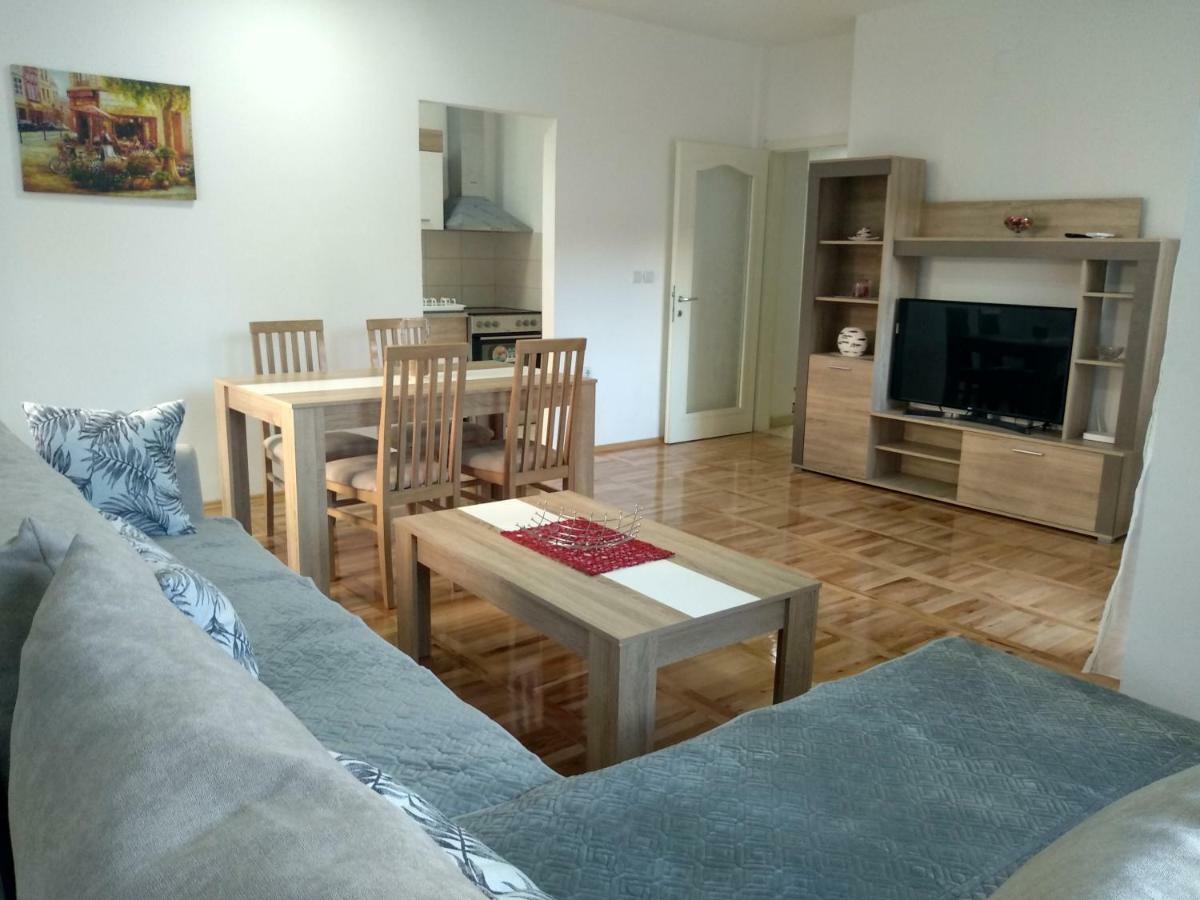 Tea Apartment Kumanovo Extérieur photo